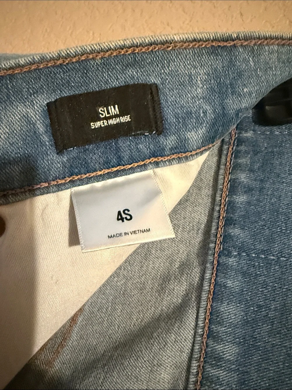 Express Light Blue Ripped Cropped Jeans - Picture 5 of 10
